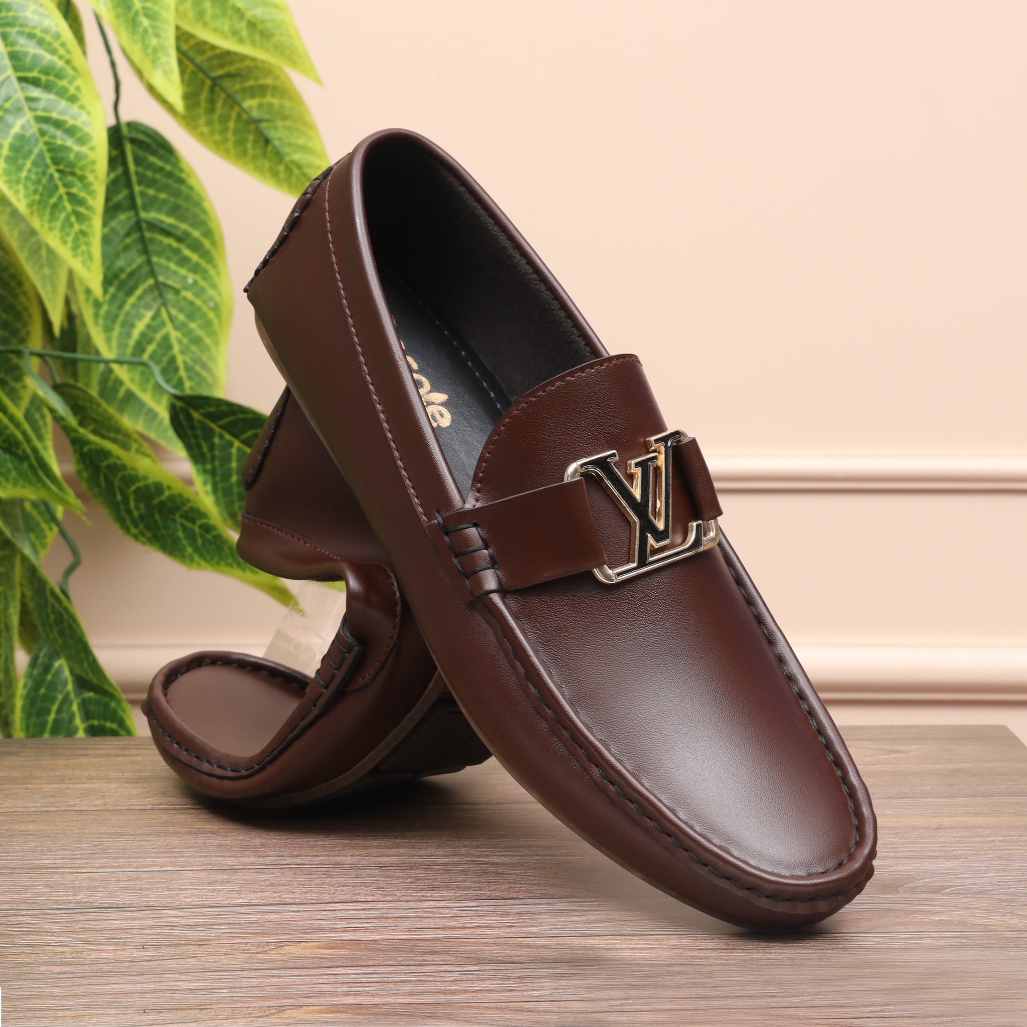 L-V BROWN LOAFERS